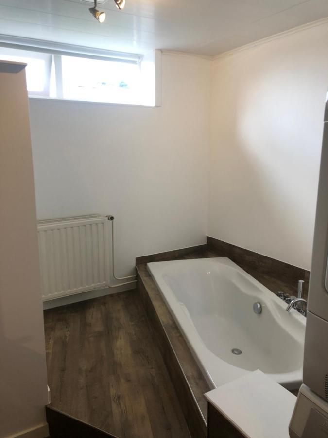 Graafjansdijk B Vakantiehuis Met 3 Slaapkamers Net Over De Belgische Grens Westdorpe Exterior foto