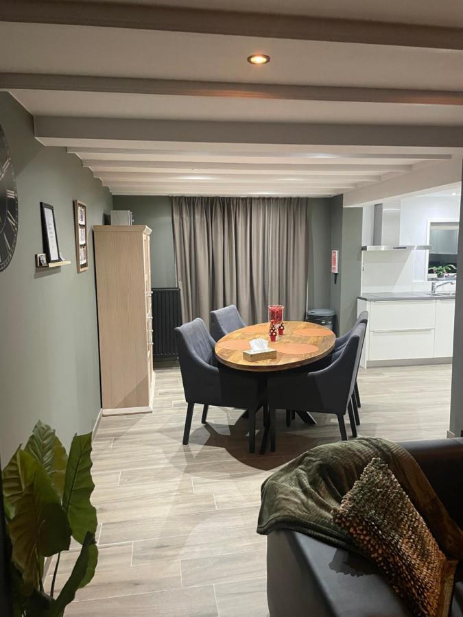 Graafjansdijk B Vakantiehuis Met 3 Slaapkamers Net Over De Belgische Grens Westdorpe Exterior foto